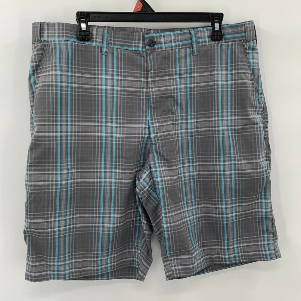 PGA Tour Golf Shorts Mens sz 36 Multicolor Plaid Pockets Chino Lightweight Flaw
